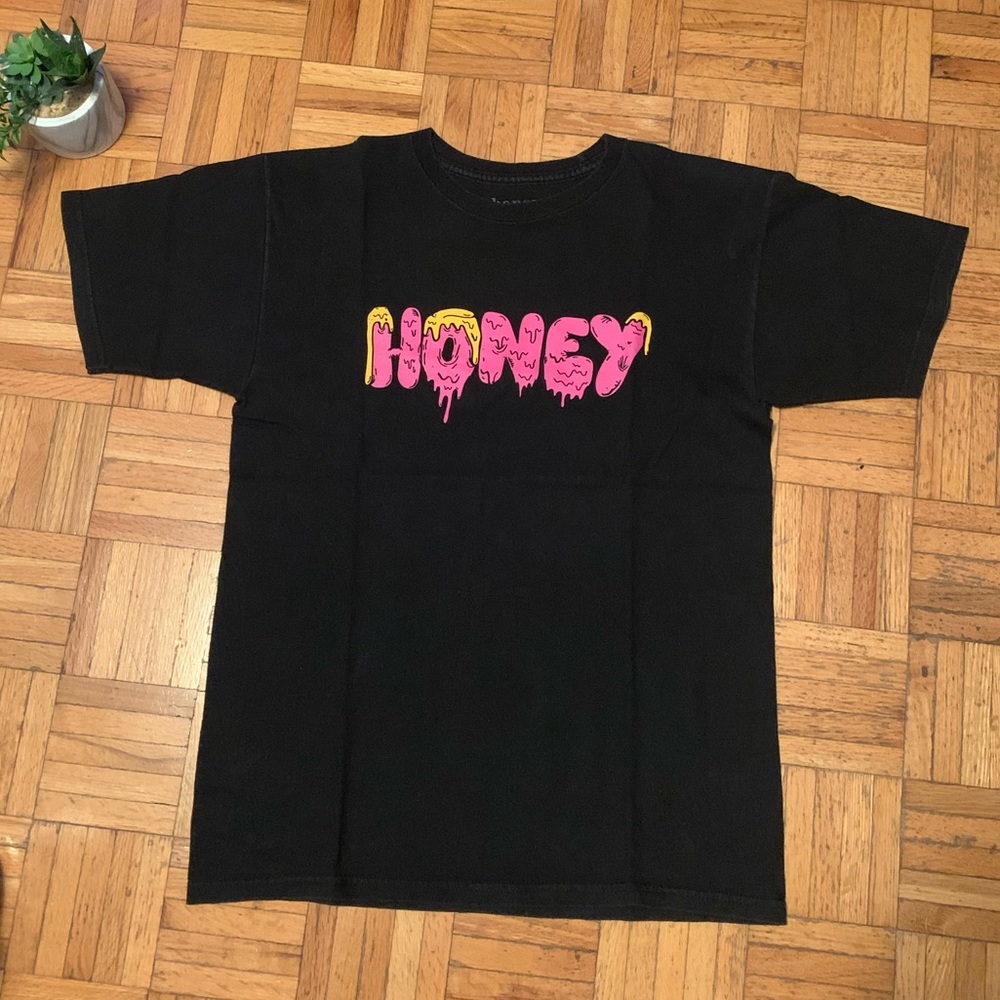 Vintage Honey Skateboard Black Shortsleeve Graphic T Shirt Streetwear